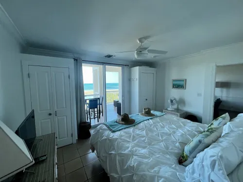 Oceanfront 2Bed Condo