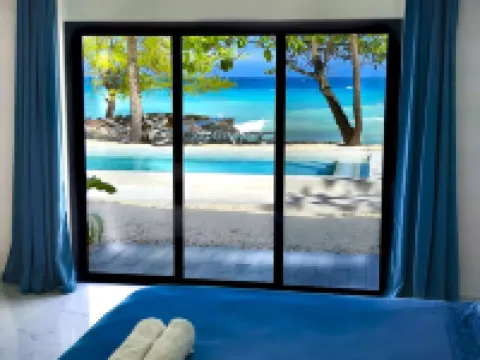 Grande Villa Privée 200m² sur Lagon, vue mer 180° Hôtels à : Rangiroa