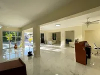 Beautiful Studio with Pool on Negril Beach