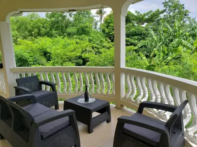 Comfort Suites - Three Bedroom Apartment Hotels in 