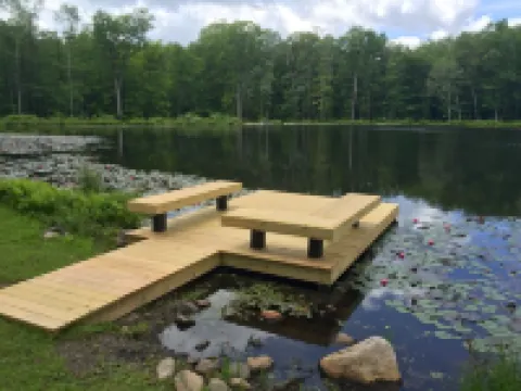 Beautiful lake house getaway Hotels in Shawangunk