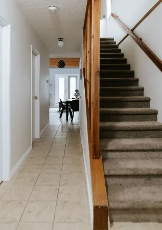 Cozy Mountainside Chalet in Kimberley