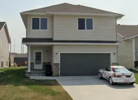 Serene Location\ Garage\ Close to\Suite Shots Golf\Hospital\Interstate
