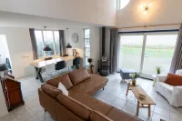 Oogduyne 133, luxe villa for 10 people, pets allowed Julianadorp 호텔