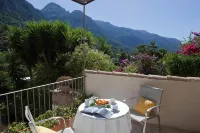 Fornalutx Petit Hotel - Bed & Breakfast - Romantic