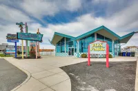 Walk to Convention Center & Boardwalk! Family Apt - Pet friendly