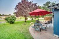 Prosser Home w/ Stunning Outdoor Space! Hotels in Prosser