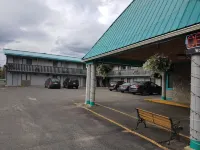 Alpine Inn - parking