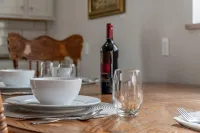 Cheerful Downtown 4 Bedroom Home