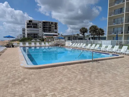 Traders Inn Beach Club Отели в г. Ормонд-Бай-Те-Си