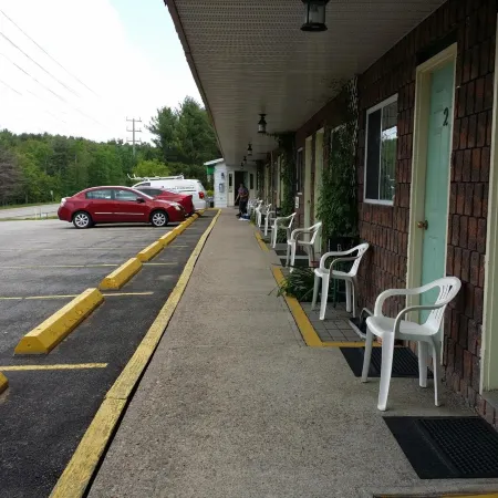 Cedar Lane Motel