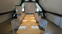 Logis Hotel le Relais de La Poste Restaurant le Fil du Temps