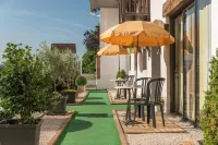 Logis Hôtel les 3B Nouilhan 호텔