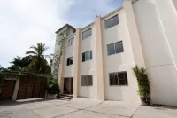Hotel Ashly Loma Larga