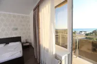 Luna Hotel