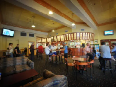 Hotel Victoria - Griffith Hotels in Griffith