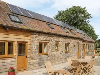 The Cow Byre, Heath Farm Hotels near Carding Mill Valley and the Long Mynd