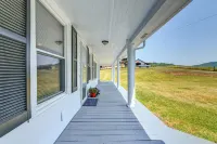 Peaceful Lenoir Home w/ Valley & Mountain Views! - 3-Star