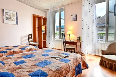 Logis Hôtel de France Hotels in Bielle