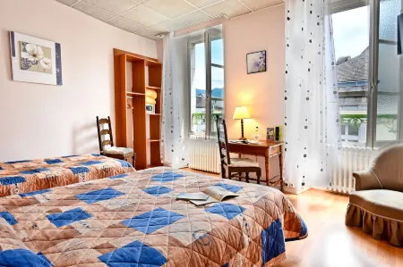 Logis Hôtel de France Отели в г. Ос-ан-Асп