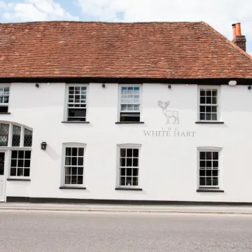 The White Hart, Overton