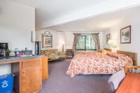 Mt Liberty Cabins and Motel Hotels in Lincoln