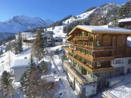 Hotel Alpenruh Отели в г. Мюррен