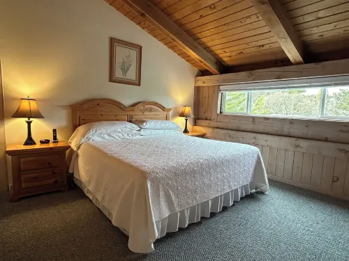 Island Inn - 2-Star