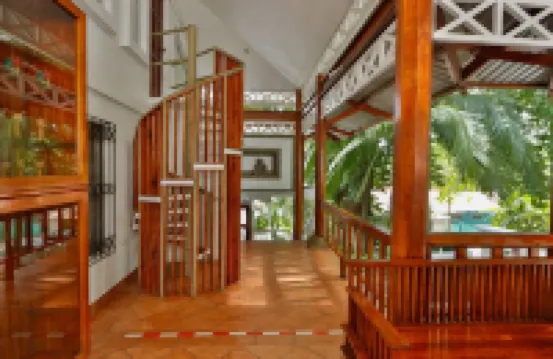Oceanfront Hotel Verde Mar Direct Access to the Beach