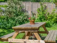 Endymion Hotels near Bartley Park