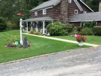 Cave Mountain Motel فنادق في ويندهام