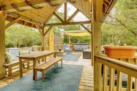 Hot Tub Haven: Creekside Cabin in Frisco! - Homestays
