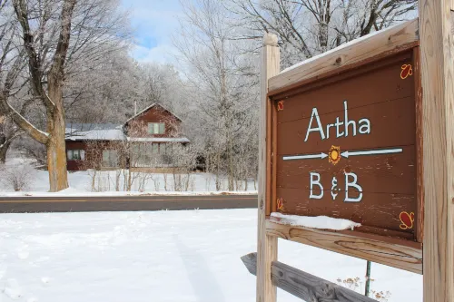 Artha Bed and Breakfast Hotels in Waupaca
