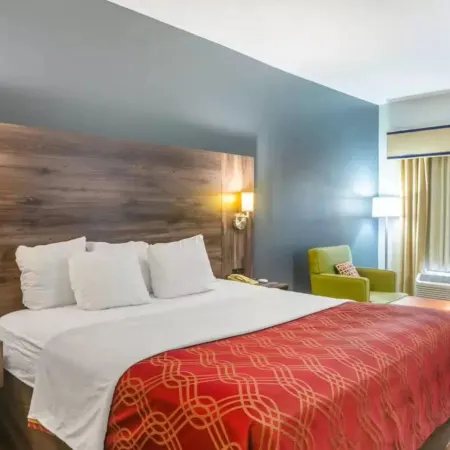 Royal Palms Inn