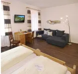 Hotel Restaurant Zum Goldenen Anker mit Hallenbad & Wellnessbereich Hotels in Künzing