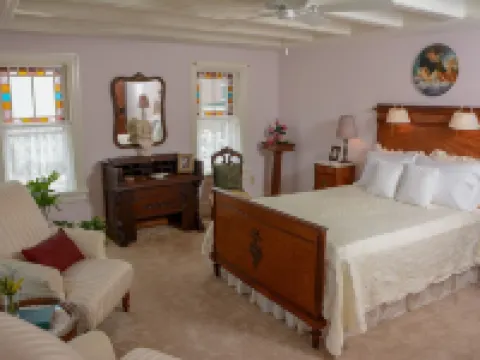 The Towers Bed & Breakfast Hotels in Milford