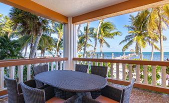 Lighthouse Beach Villas