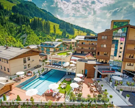 Alpinresort ValSaa - Sport & Spa Hotels in Saalbach