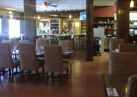 Talbot Trail Inn & Suites Hotel di Leamington