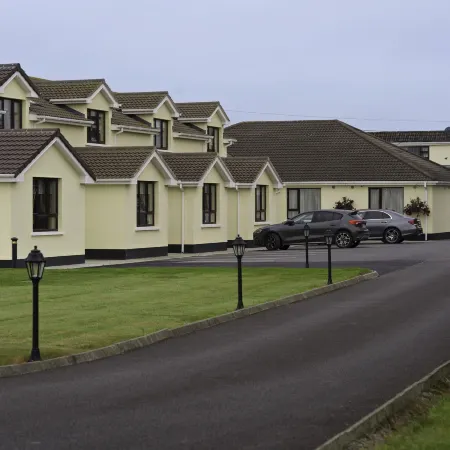 Hillview House