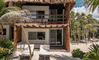 Niken Beachfront Tulum Hotel