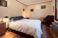 Chic Milwaukee Apartment in Hip Neighborhood! - Condos