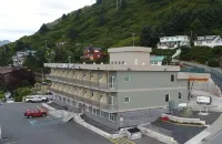 Kodiak Compass Suites