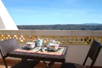 Bright and spacious with breathtaking views of the national park Hotels in Aljezur