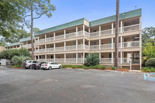 Relaxing Poolside Condo Steps from the Beach