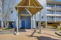 Cozy Middle Bass Island Getaway on Lake Eerie! - Homestays