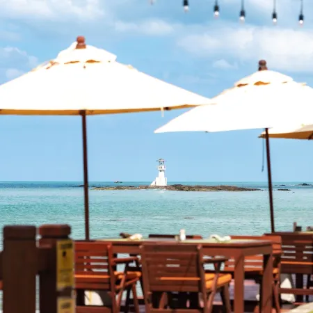 Khaolak Laguna Resort Отели рядом с достопримечательностью «Мемориал Цунами»