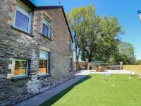 Ty Ffarm at Gellilwch Hotels in Pontypridd