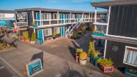 Salt Hotel & Pub Hotels in Ilwaco