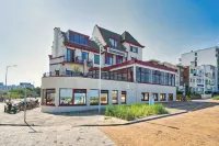 シュトラントホテル スヘフェニンゲン のホテル